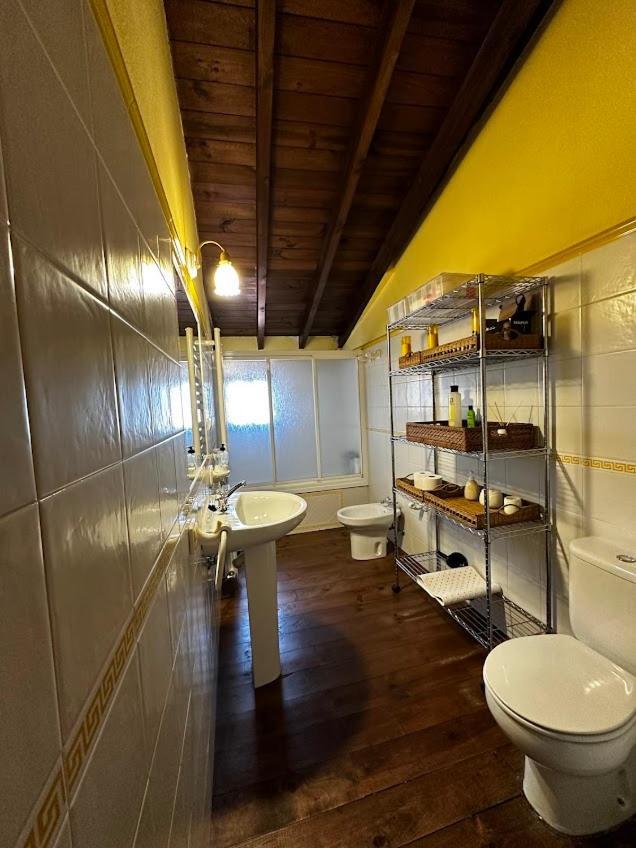 Espaciosa Y Elegante Casa Rural En Los Marines Exterior foto